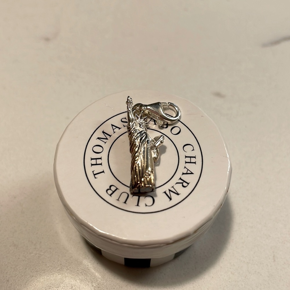 Thomas Sabo charm lady liberty